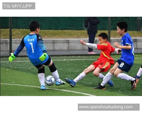 松鼠球星：从草地小将到绿茵场传奇的励志成长故事